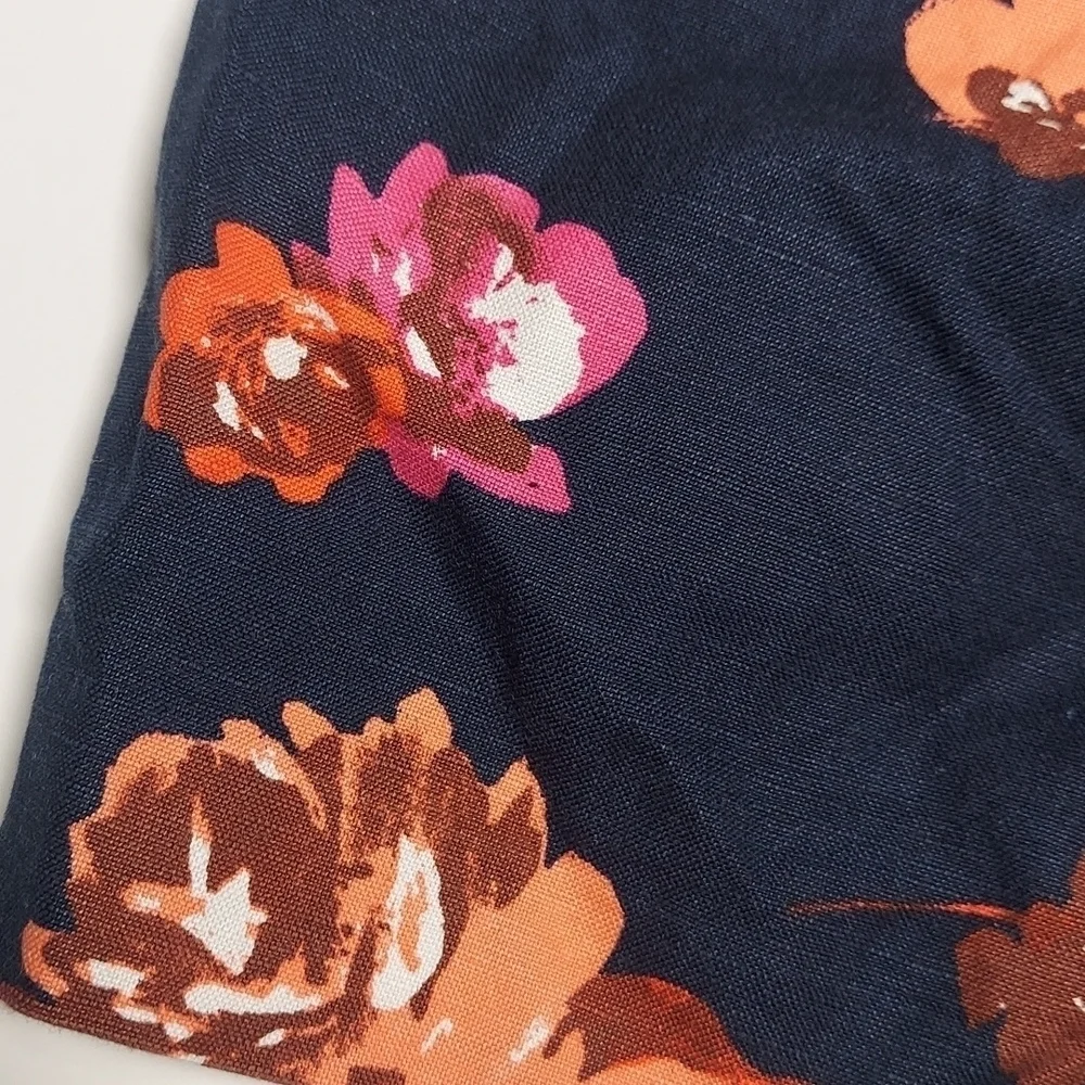 J.Crew Factory Navy Blue Floral Pull On Short Size 2 - Picture 10 of 11